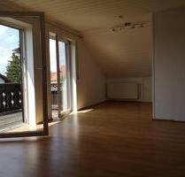 Dachgeschoss Wohnung in Hergolshausen Kaltmiete 570 Euro + VZ NK - Schonungen Forst