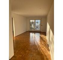 Helle 2-Zimmer-Wohnung im Herzen von Traunreut - zentral