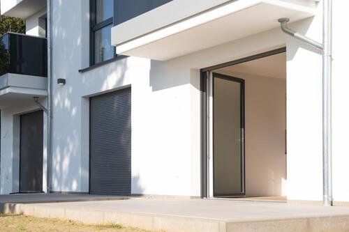 Foto - Moderne 3-Zimmer-Wohnung mit Balkon, Einbauküche, Aufzug & Carpor