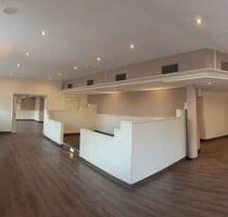 Ladenräume, Beautysalon, Bürofläche Bayreuther Str. NÜRNBERG - Thalmässing