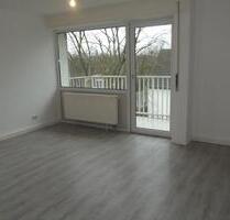 Frisch saniert mit Balkon – charmante 2-Zimmer-Wohnung im Erdgeschoss - Neuwied