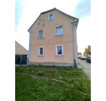 Ein-, Zwei- oder Mehrfamilienhaus in Udestedt