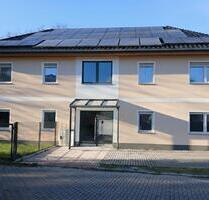 Haus am See: Maisonette-Wohnung mit Seeblick und Wintergarten - Rüdersdorf bei Berlin Hennickendorf