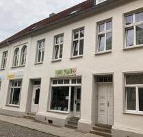 Perleberg Zentrum EBK Vollbad Laminat Balkon