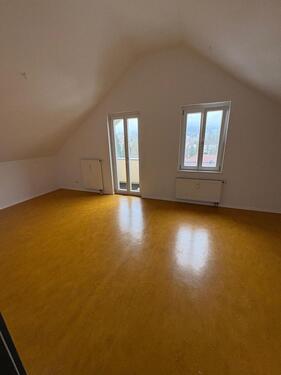Foto - 2 Zimmer Wohnung 3.OG. - 371,00 EUR Kaltmiete,