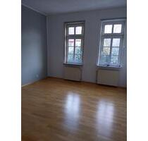 Zentral gelegene 5 Zimmer Wohnung mit 2 Bädern - Gedern