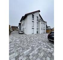 Moderne Wohnung mit Stil - Balkon und Aufzug - Gebsattel