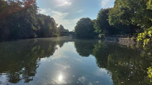 Foto - Erstbezug nach Sanierung – Wohnen am Wasser: Idylle trifft Großstadt