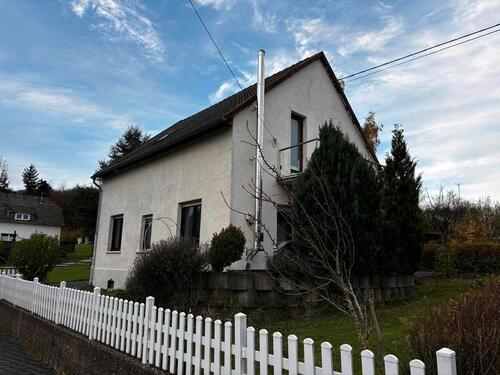 Foto - 5 Zimmer Einfamilienhaus zum Kaufen in Langenhahn