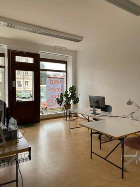 Foto - Babelsberg: Zwei Arbeitsplätze in kreativer Bürogemeinschaft