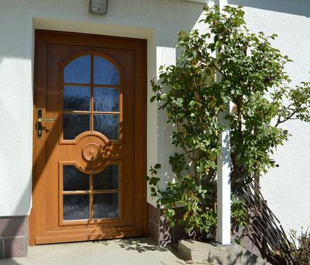 Foto - Gemütliches Einfamilienhaus mit Wintergarten, Garage und Garten