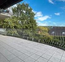 Helle, großzügige 5-Zi-Maisonette-Wohnung m. Garten u. Balkon - Warstein