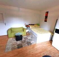 1 Zimmer Wohnung NUR FÜR EINE Person (VOLL MOBILIERT) - Nürnberg Holzheim 1 Zimmer Wohnung NUR FÜR EINE Person (VOLL MOBILIERT) - Nürnberg Holzheim