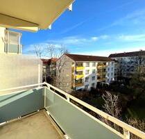 Helle 3-Raum Wohnung mit Balkon in Dresden Tolkewitz