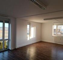 Büroflächen - 1.900,00&nbsp;EUR Kaltmiete, ca.&nbsp; 10,00&nbsp;m&sup2; in Schlüsselfeld (PLZ: 96132)