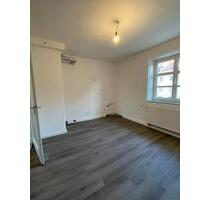 Sanierte und bezugsfertige 2-ZKB, 62qm in ruhiger Lage - Augsburg Haunstetten-Siebenbrunn