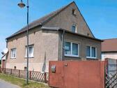 Foto - Haus in Altlüdersdorf mit Grundstück, Garagen, Stall und Scheune