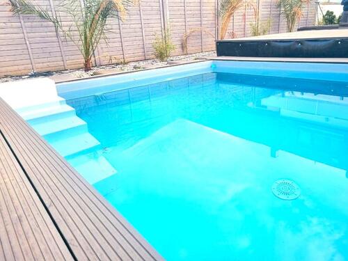 Foto - Reihenhaus mit Pool - 499.000,00 EUR Kaufpreis, ca.  110,00 m²