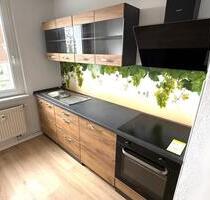 Alles neu: 2Z-Wohnung in Netzschkau mit neuer Einbauküche und Bad