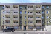 Foto - Zentral gelegene 1-Zimmerwohnung mit neuem Tageslichtbad, Laminat und Balkon