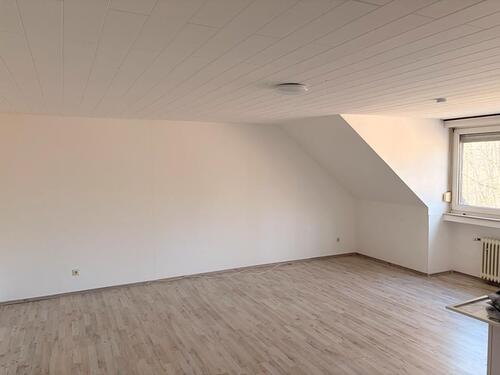 Foto - Helle 2-Zimmer-Wohnung mit EBK, Stellplatz & Gartennutzung