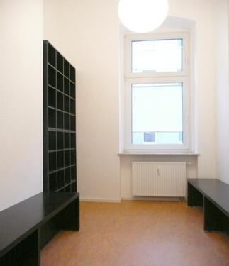 Foto - Privater ruhiger Altbau Büroraum in Kudamm-Nähe, Büro Zimmer