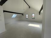 Foto - 2 Zimmer Dachgeschoßwohnung zur Miete in Stadtallendorf