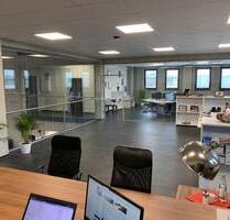 Büro Räume, Kanzlei, Agentur... in Cham zu vermieten.