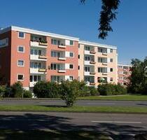 Großzügige Wohnung mit Loggia 4.OG links - Wolfsburg Detmerode