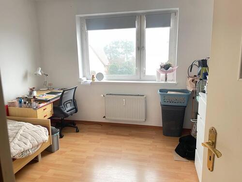 Foto - Helles, möbliertes Zimmer in Frauen-WG-Marburg ab Februar 2026