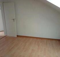 3 Zimmer -Dachgeschosswohnung - 700,00 EUR Kaltmiete, ca. 56,00 m² in Stuttgart (PLZ: 70378) Mühlhausen 3 Zimmer -Dachgeschosswohnung - 700,00 EUR Kaltmiete, ca. 56,00 m² in Stuttgart (PLZ: 70378) Mühlhausen