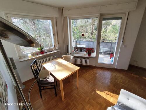 Foto - 1 bis 2 Zimmer in großer Whg. an ruhige Untermieterin Bitte LESEN