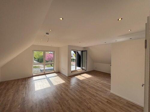 Foto - Moderne 2-Zimmer-Dachgeschosswohnung mit Loggia