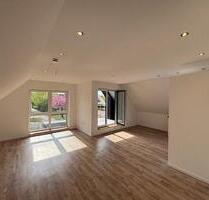 Moderne 2-Zimmer-Dachgeschosswohnung mit Loggia - Burgdorf