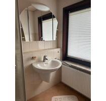 renovierte 3-Zimmer-Wohnung mit Dachterrasse in zentraler Lage - Langwedel