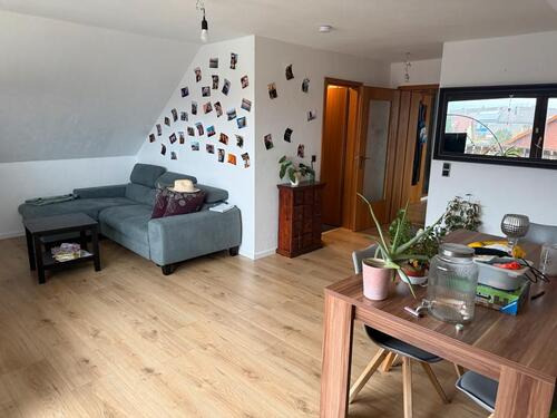 Foto - Gemütliche und helle 2ZKB im DG zu vermieten