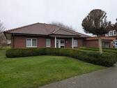 Foto - Komfortabler Bungalow mit Garage und großzügigem Wohnbereich