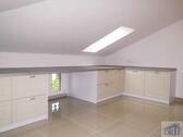 Foto - Hübsche Dachgeschosswohnung - 470,00&nbsp;EUR Kaltmiete, ca.&nbsp; 93,00&nbsp;m&sup2;