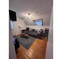 Schöne Dachgeschosswohnung in Hanau Großauheim