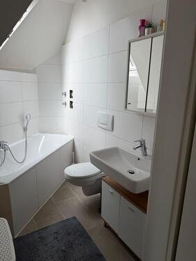 Foto - Korbach renovierte DG Wohnung 1,5 Zimmer mit Einbauküche