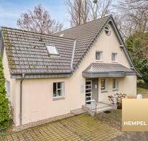 Zentral, grün, stilvoll - Büro- und Praxisfläche mit 3 Stellpätzen nahe der Dinslakener City