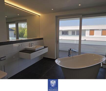 Foto - Dachtraum - Ruhig und grün! Große Terrasse, modernes Bad mit freistehender Wanne!