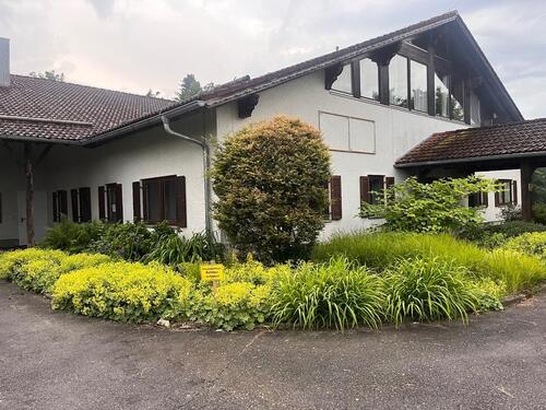 Foto - Gewerbe (Produktion, Lager, Büro) in 1A‑Lage in Waldkirchen