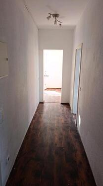 Foto - 3-Zimmer-Wohnung mit Laminat & Eckbadewanne – ab sofort frei!