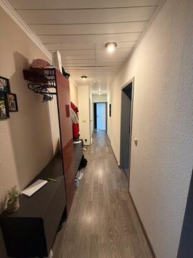 Foto - 3.5 Zimmerwohnung mit 100 qm - 1.020,00&nbsp;EUR Kaltmiete, ca.&nbsp; 100,00&nbsp;m&sup2;