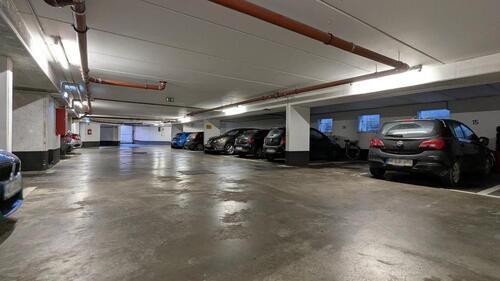 Foto - Tiefgaragenstellplatz zu vermieten