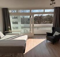 Möbliert mit Balkon,Othmarschen, Erstbezug nach Komplettsanierung - Hamburg Altona