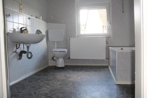 Foto - Dachgeschos Wohnung 60 m2 mit Badewanne