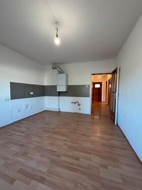 Foto - Großzügige & helle 2-Zimmer-Wohnung mit 75 m², großem Bad, 1OG