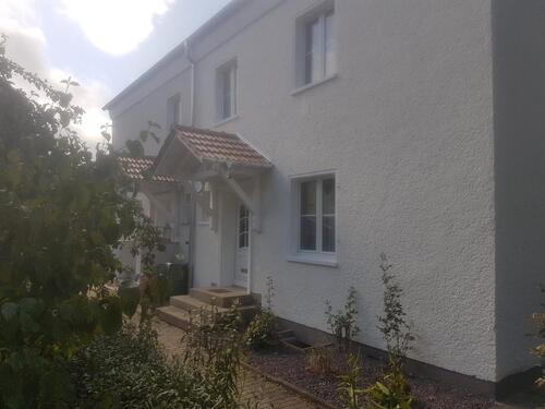 Foto - Doppelhaus -Hälfte möbliert zu vermieten